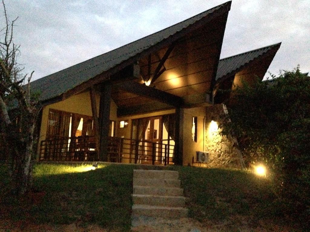 Laya Safari Resorts & Spa Yala Eksteriør billede
