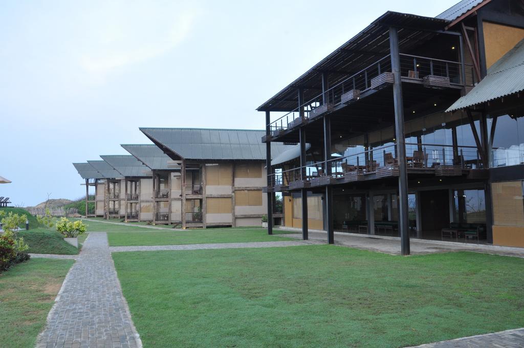 Laya Safari Resorts & Spa Yala Eksteriør billede